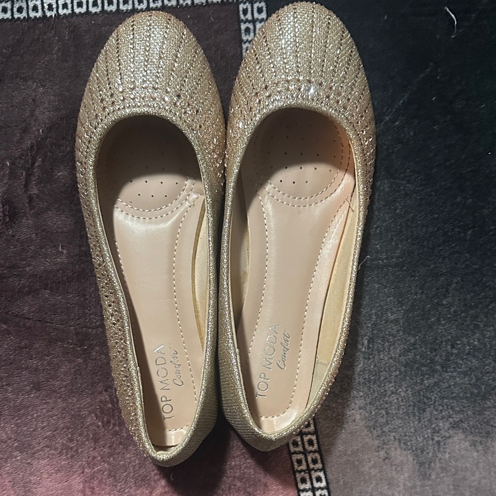 TOP Moda Gold Glitter Round-Toe Ballet Flats